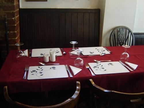 The Fox & Hounds Hotel Swindon Kültér fotó