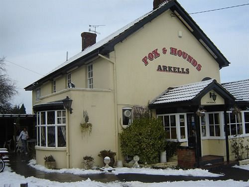 The Fox & Hounds Hotel Swindon Kültér fotó