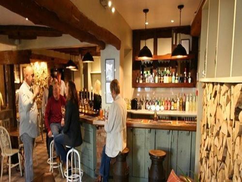 The Fox & Hounds Hotel Swindon Szoba fotó